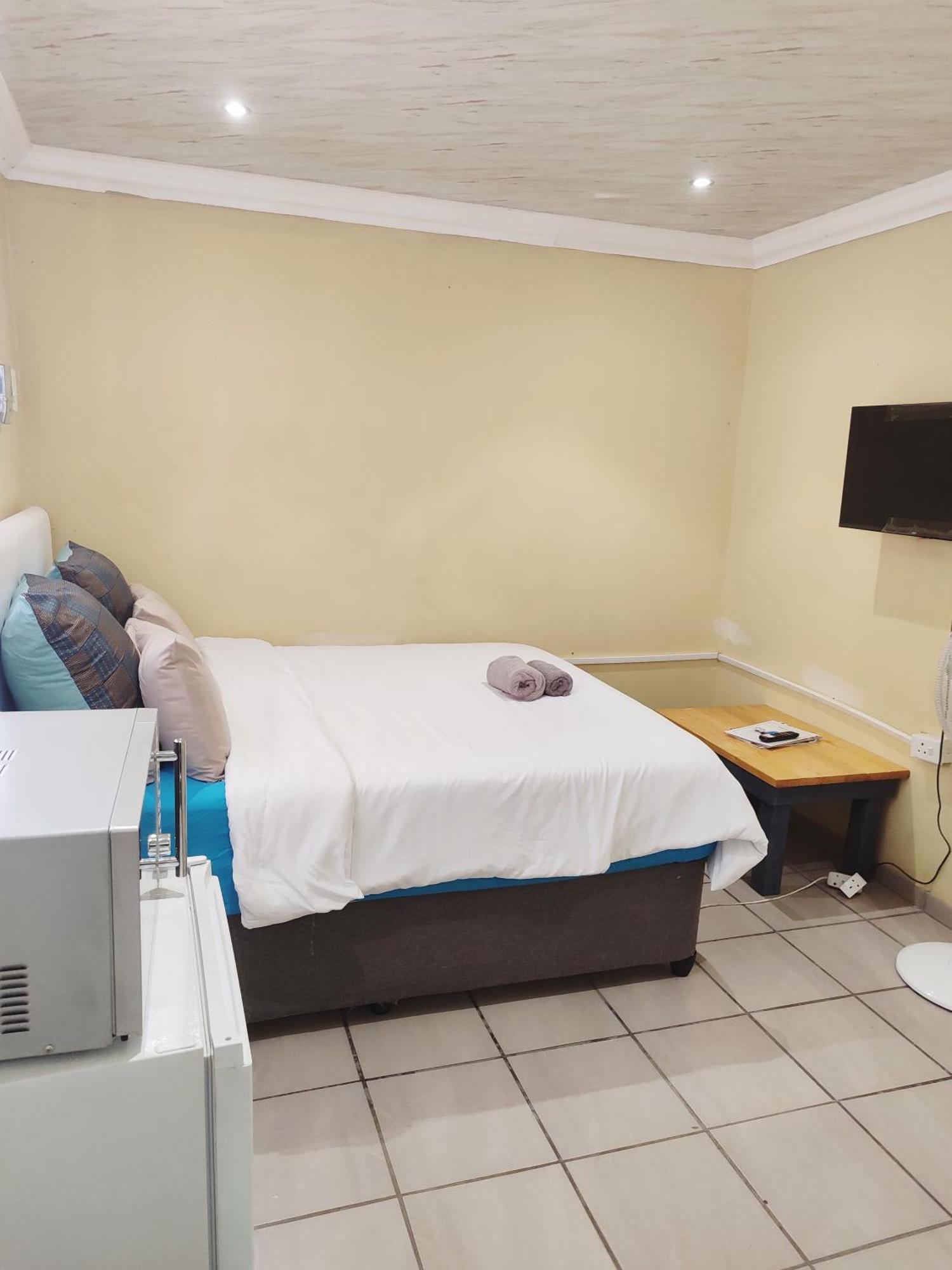 Zina Hotel Pretoria Luaran gambar